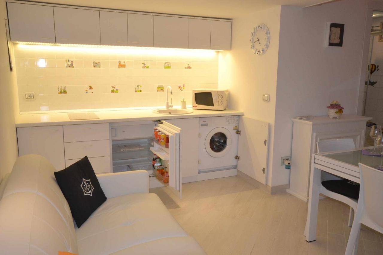 트라니 Golden Bay B&B 외부 사진