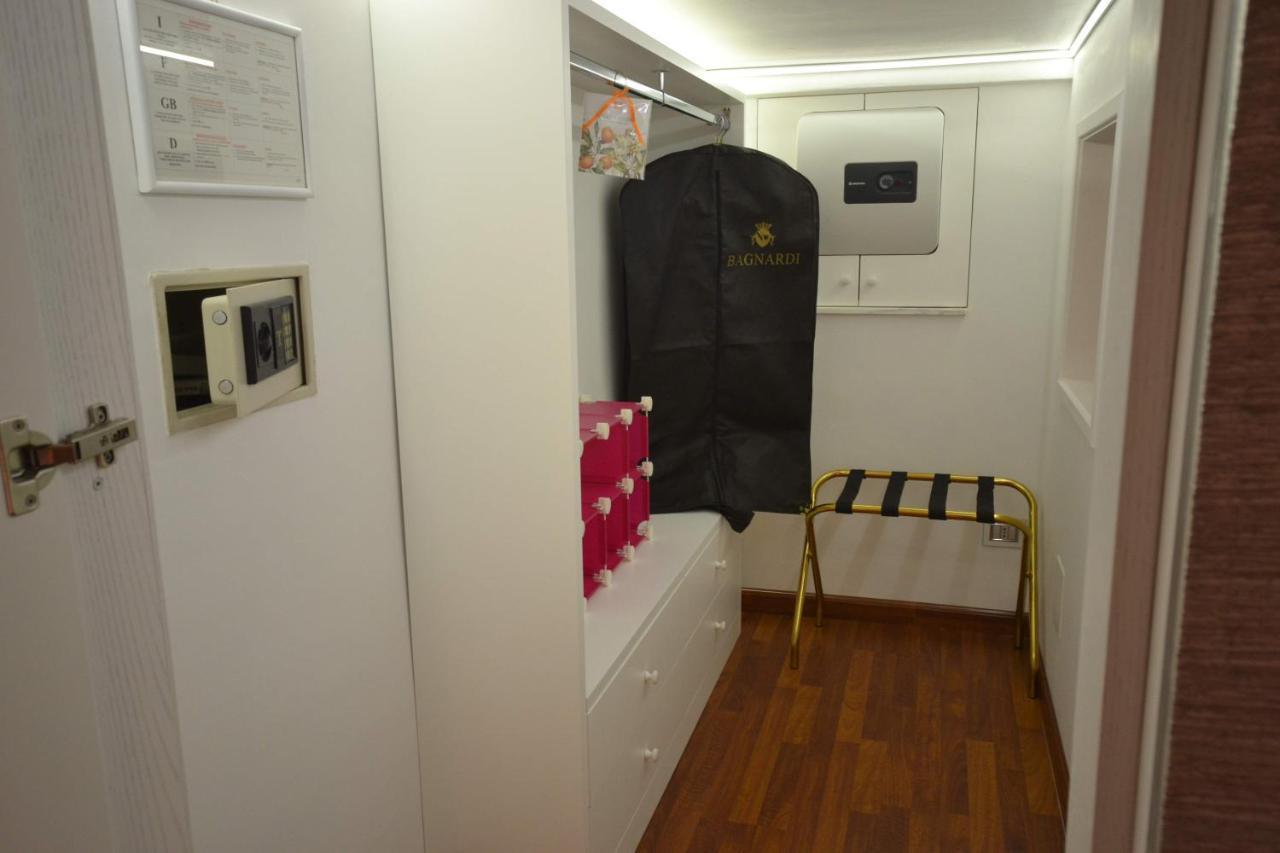 트라니 Golden Bay B&B 외부 사진