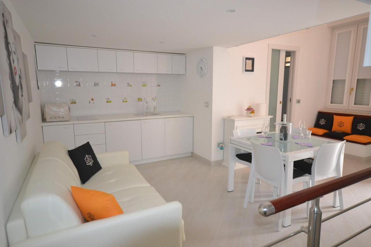 트라니 Golden Bay B&B 외부 사진