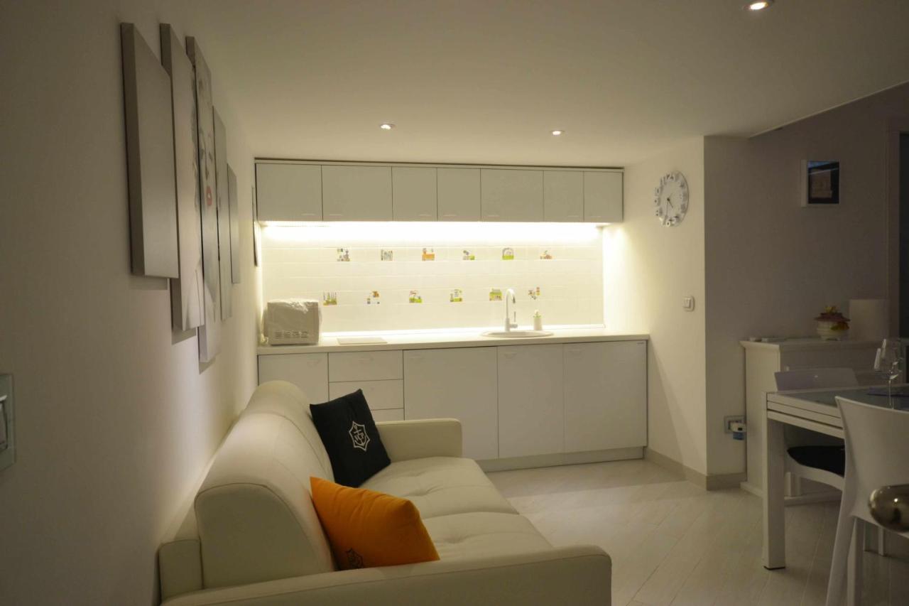 트라니 Golden Bay B&B 외부 사진